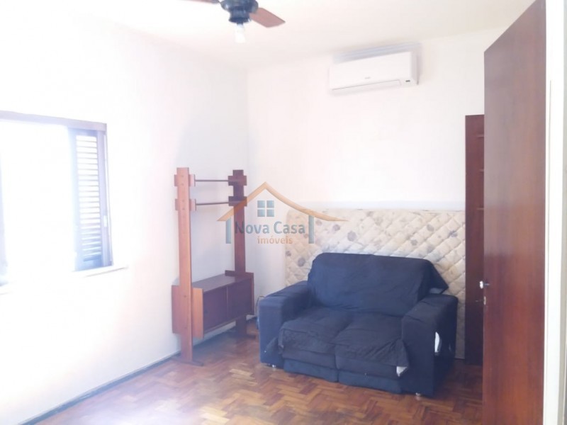 Casa à venda com 3 quartos, 250m² - Foto 18