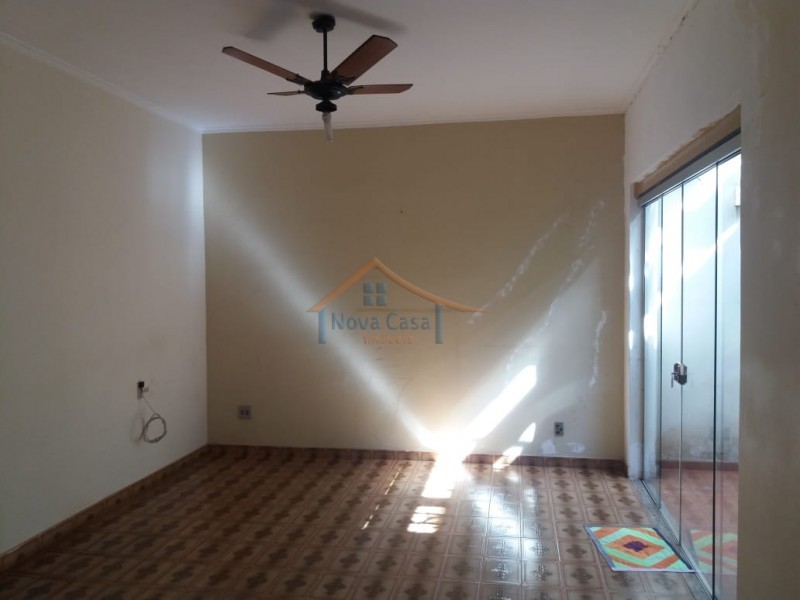 Casa à venda com 3 quartos, 250m² - Foto 12