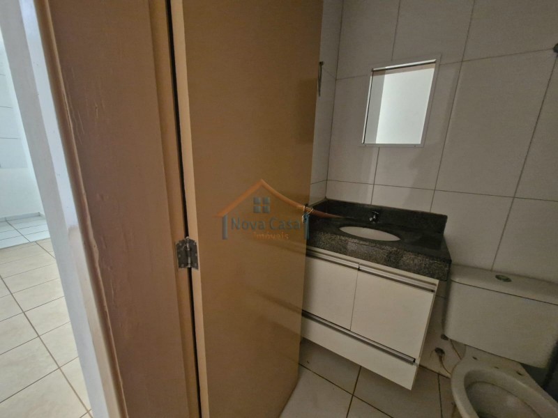 Apartamento para alugar com 2 quartos, 60m² - Foto 4