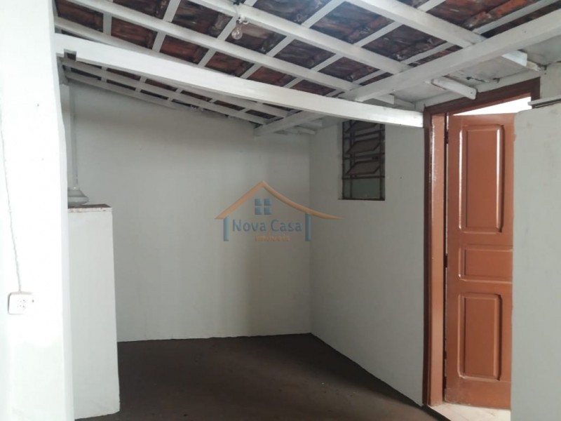 Casa para alugar com 2 quartos, 70m² - Foto 4