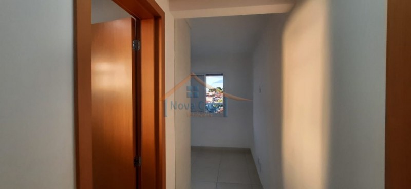 Apartamento à venda com 2 quartos, 83m² - Foto 3