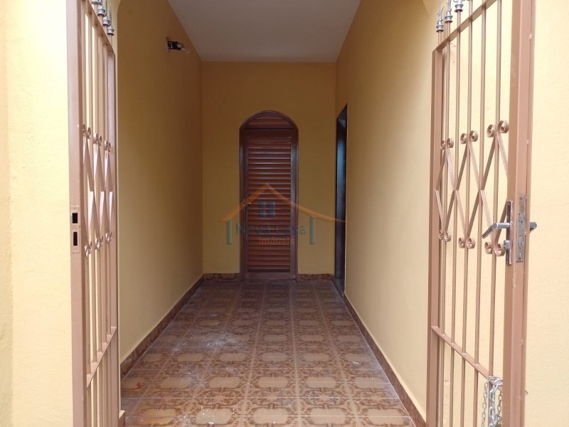 Casa à venda com 2 quartos, 70m² - Foto 39