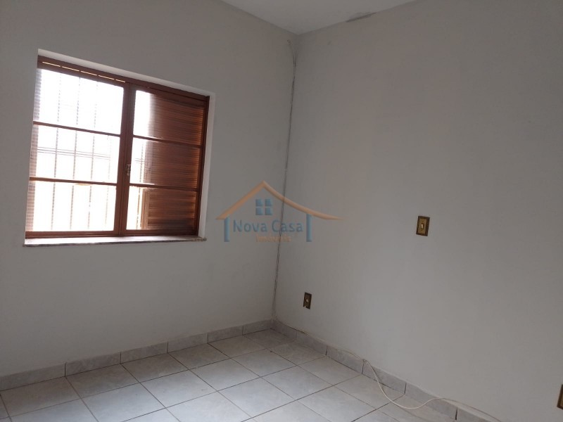 Casa à venda com 2 quartos, 70m² - Foto 47