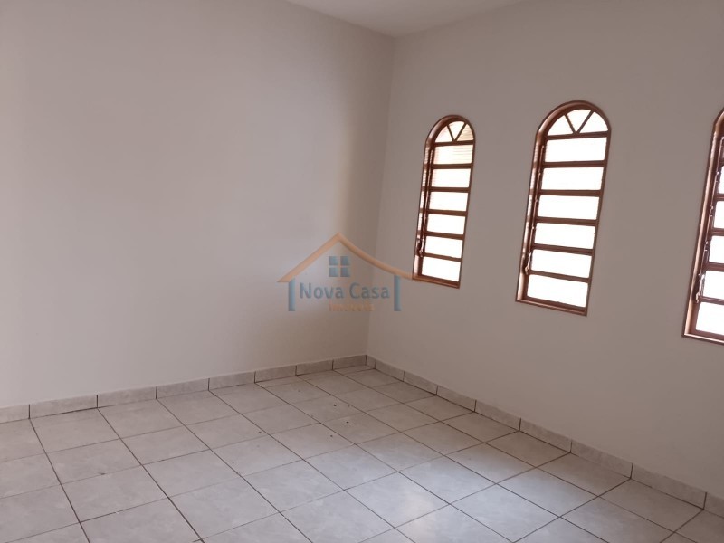 Casa à venda com 2 quartos, 70m² - Foto 41