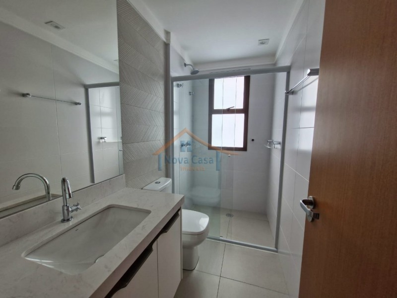 Apartamento para alugar com 2 quartos, 85m² - Foto 40