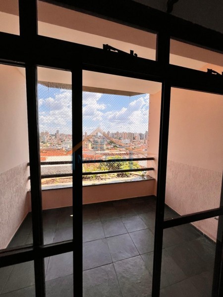 Apartamento à venda com 3 quartos, 105m² - Foto 13