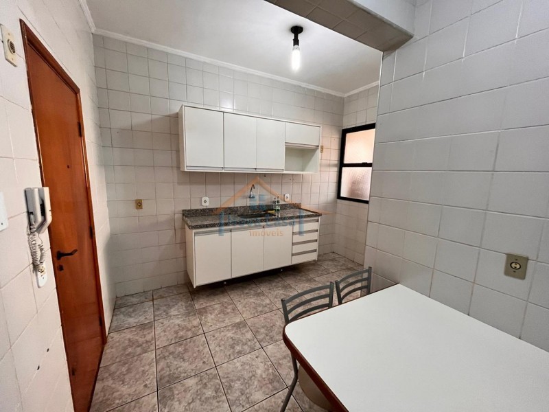 Apartamento à venda com 3 quartos, 105m² - Foto 12