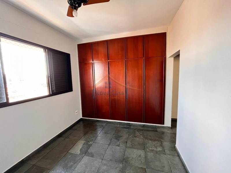 Apartamento à venda com 3 quartos, 105m² - Foto 4