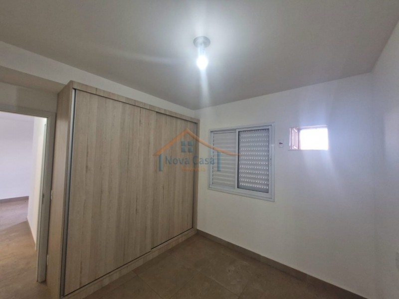 Apartamento para alugar com 2 quartos, 56m² - Foto 13