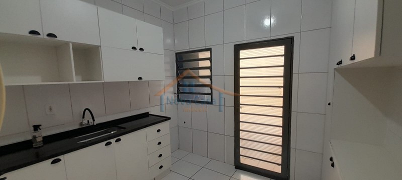 Apartamento para alugar com 3 quartos, 86m² - Foto 3