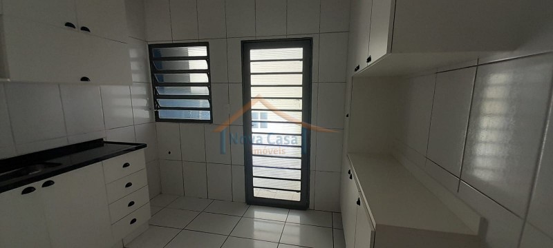 Apartamento para alugar com 3 quartos, 86m² - Foto 4