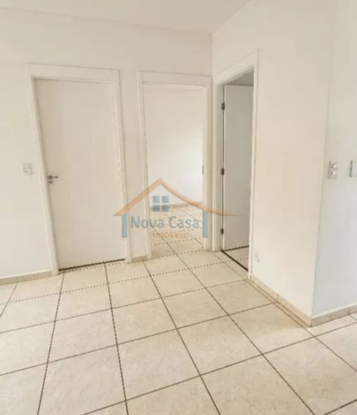 Apartamento à venda com 2 quartos, 43m² - Foto 3