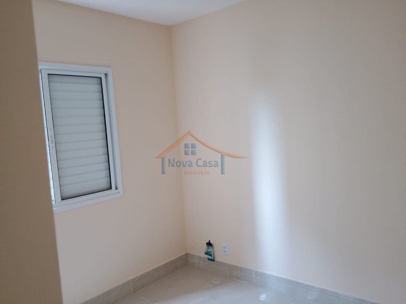 Apartamento para alugar com 2 quartos, 49m² - Foto 4