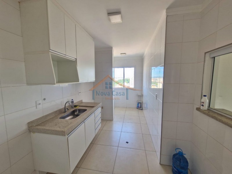 Apartamento para alugar com 2 quartos, 89m² - Foto 12