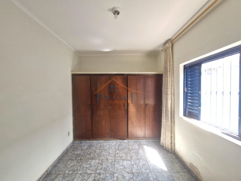 Casa à venda com 3 quartos, 360m² - Foto 14