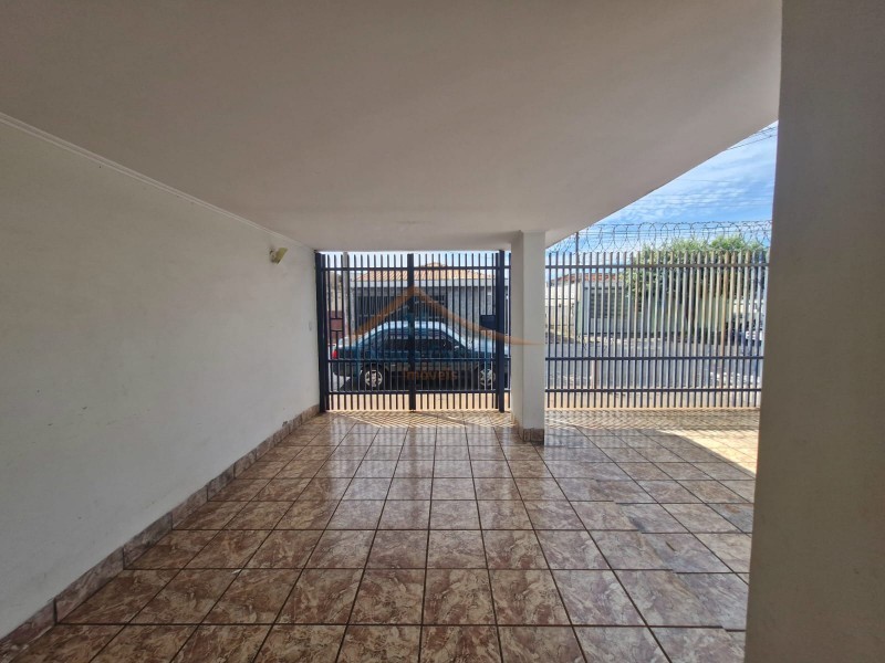 Casa à venda com 3 quartos, 360m² - Foto 27